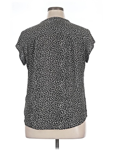 Fun2Fun Short Sleeve Blouse (view 2)