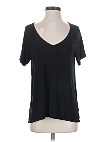American Eagle Outfitters Short Sleeve T-Shirt (view 1)