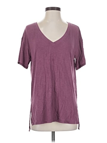 American Eagle Outfitters Short Sleeve T-Shirt (view 1)