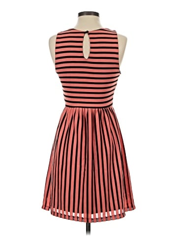 Everly Casual Dress (view 2)