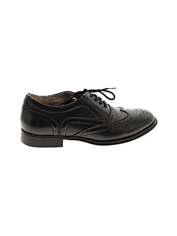 Unbranded Flats (view 1)
