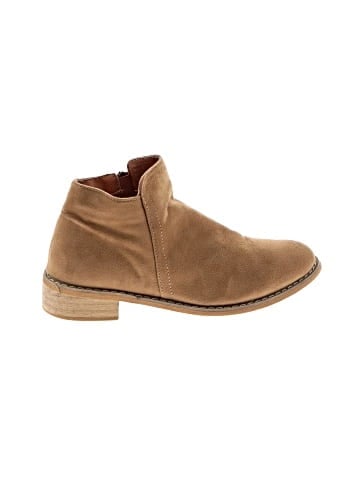 Seven7 Ankle Boots (view 1)