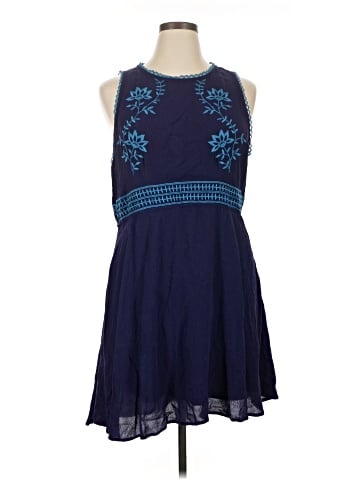 Xhilaration Cocktail Dress (view 1)
