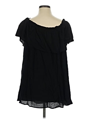 Daisy Fuentes Short Sleeve Blouse (view 2)