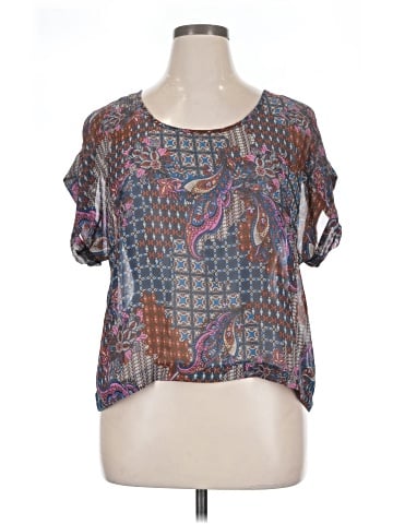 Xhilaration Short Sleeve Blouse (view 1)