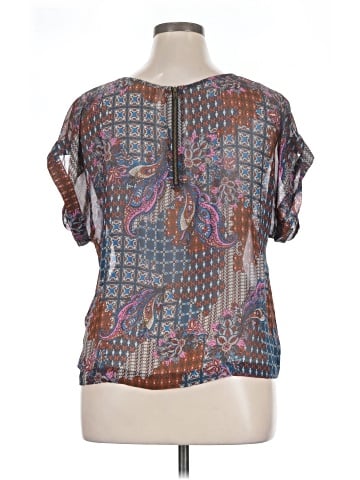 Xhilaration Short Sleeve Blouse (view 2)