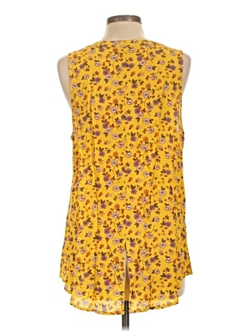 Sanctuary Sleeveless Blouse (view 2)