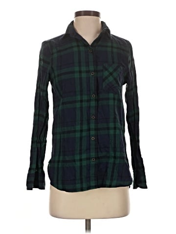 Old Navy Long Sleeve Button-Down Shirt (view 1)