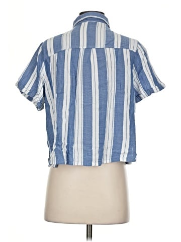 Old Navy Short Sleeve Button-Down Shirt (view 2)