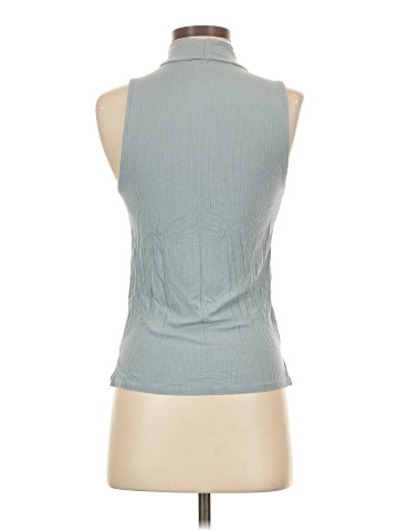 American Eagle Outfitters Sleeveless T-Shirt (view 2)