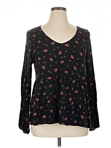 Torrid 3/4 Sleeve T-Shirt (view 1)