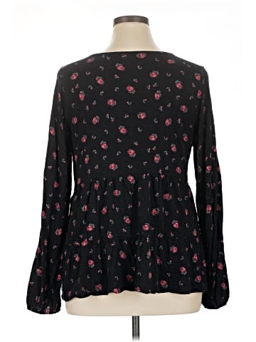 Torrid 3/4 Sleeve T-Shirt (view 2)