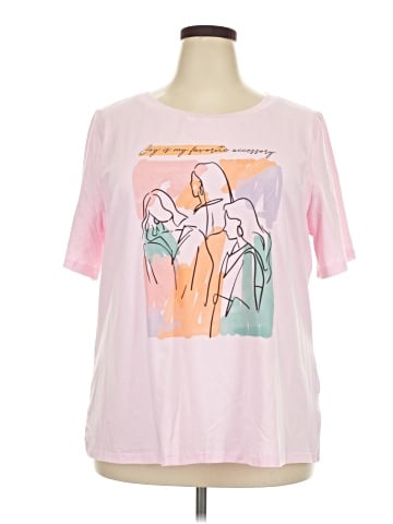 BLOOMCHIC Short Sleeve T-Shirt (view 1)