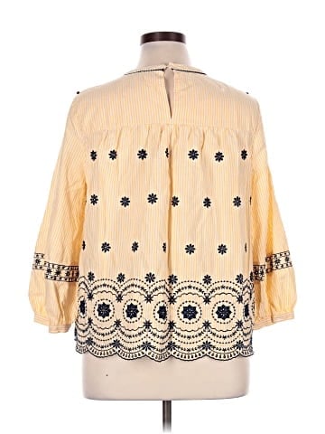 Crown & Ivy 3/4 Sleeve Blouse (view 2)