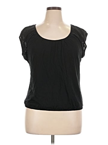 Studio M Sleeveless T-Shirt (view 1)