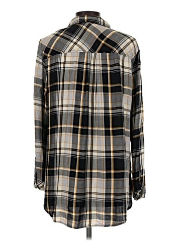 Versona Long Sleeve Button-Down Shirt (view 2)