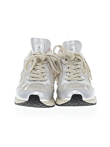 VEJA Sneakers (view 2)