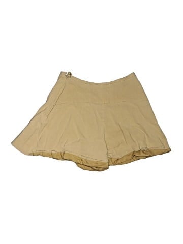 Vince. Khaki Shorts (view 2)