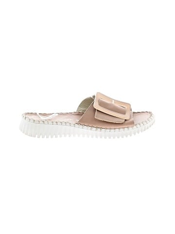 Eric Michael Sandals (view 1)