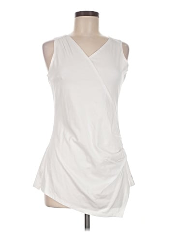GAIAM Sleeveless T-Shirt (view 1)