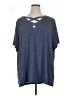 BLOOMCHIC Blue Short Sleeve Top Size 14 - 16 - photo 1