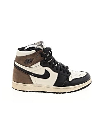 Air Jordan 1 Mid Sneakers (view 1)