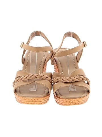 Unbranded Wedges (view 2)