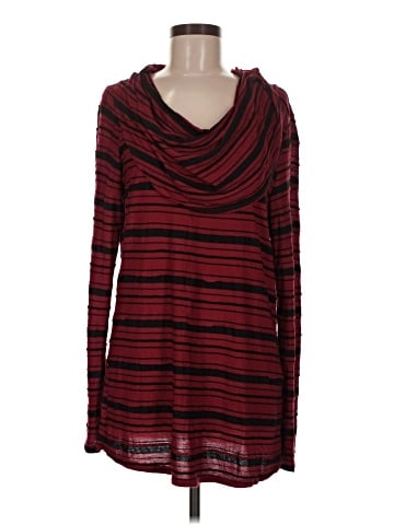 Chalet Long Sleeve Top (view 1)