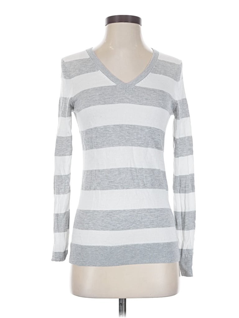 Pre-owned Amazon Essentials Pullover Sweater In Silver
