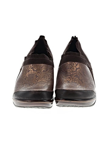 Jambu Wedges (view 2)