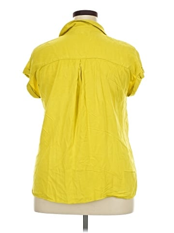 Rose + Olive Short Sleeve Blouse (view 2)
