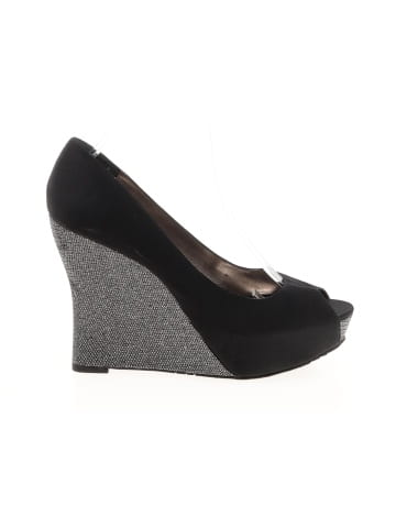 Nima Wedges (view 1)