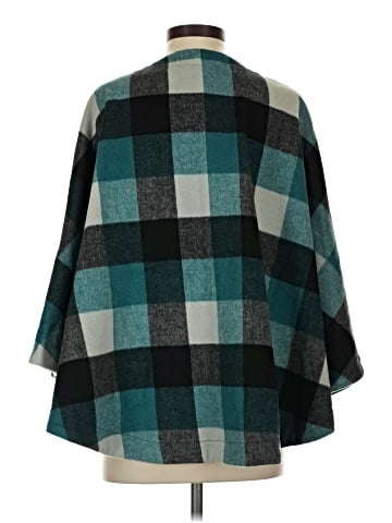 Lilla P Poncho (view 2)