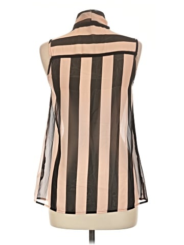 Lovely Day Sleeveless Blouse (view 2)