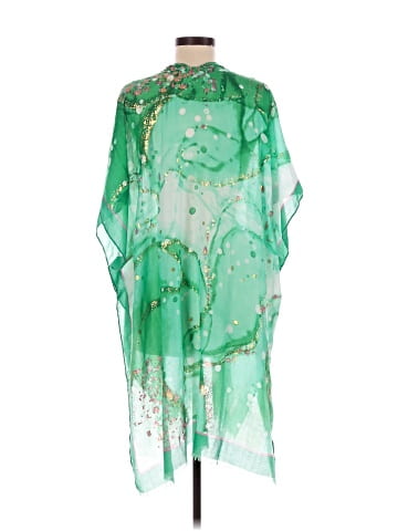 Pretty Persuasions Wrap (view 2)
