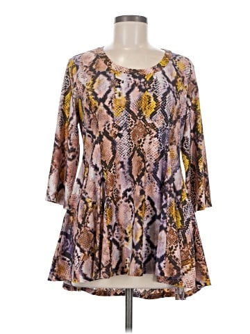 Attitudes by Renee 3/4 Sleeve Top (view 1)