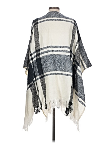Love By Design Poncho (view 2)