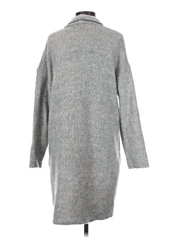 Lovestitch Cardigan (view 2)