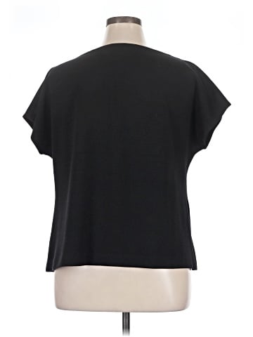 St. John Collection Short Sleeve Top (view 2)