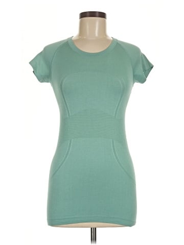 Lululemon Athletica Short Sleeve T-Shirt (view 1)