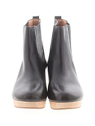 Madewell The Clog Boot in Leather (view 2)