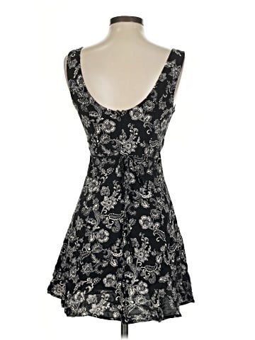 Forever 21 Cocktail Dress (view 2)