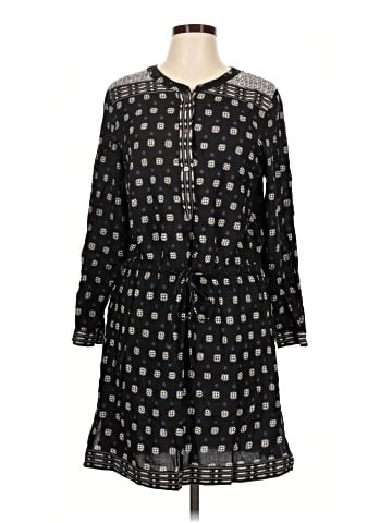TWO by Vince Camuto Casual Dress (view 1)