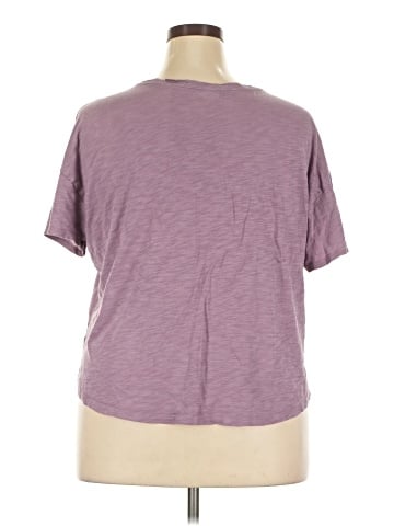 Old Navy Active T-Shirt (view 2)