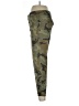 Sanctuary Camo Green Cargo Pants Size 32 waist - photo 5