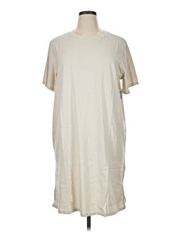 Old Navy Casual Dress (view 1)