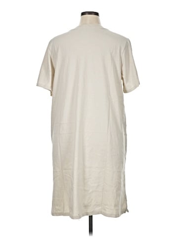 Old Navy Casual Dress (view 2)