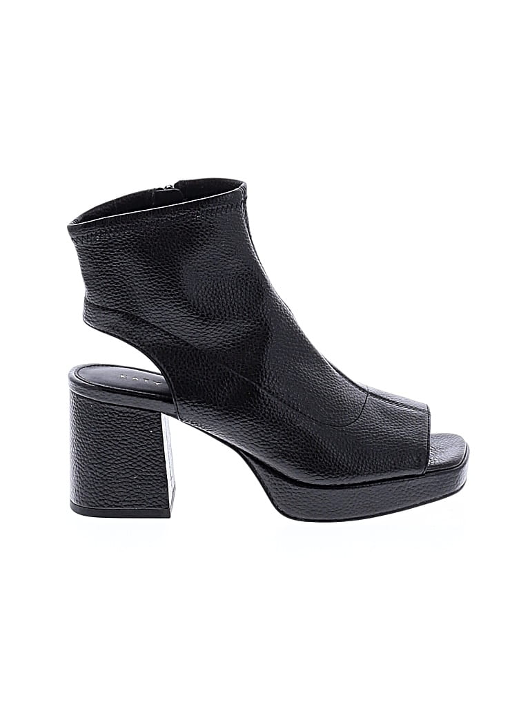 Pre-owned Katy Perry Sandals In Black