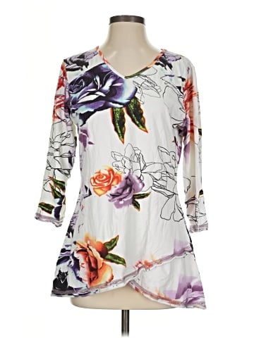 Parsley & Sage 3/4 Sleeve Blouse (view 1)