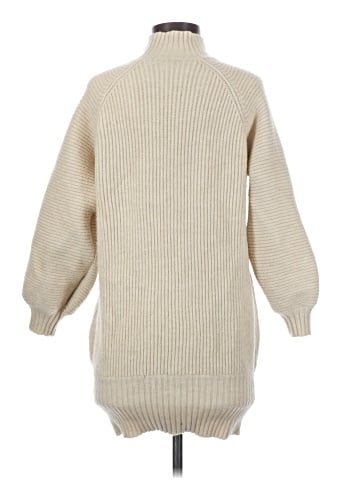 Le Lis Turtleneck Sweater (view 2)